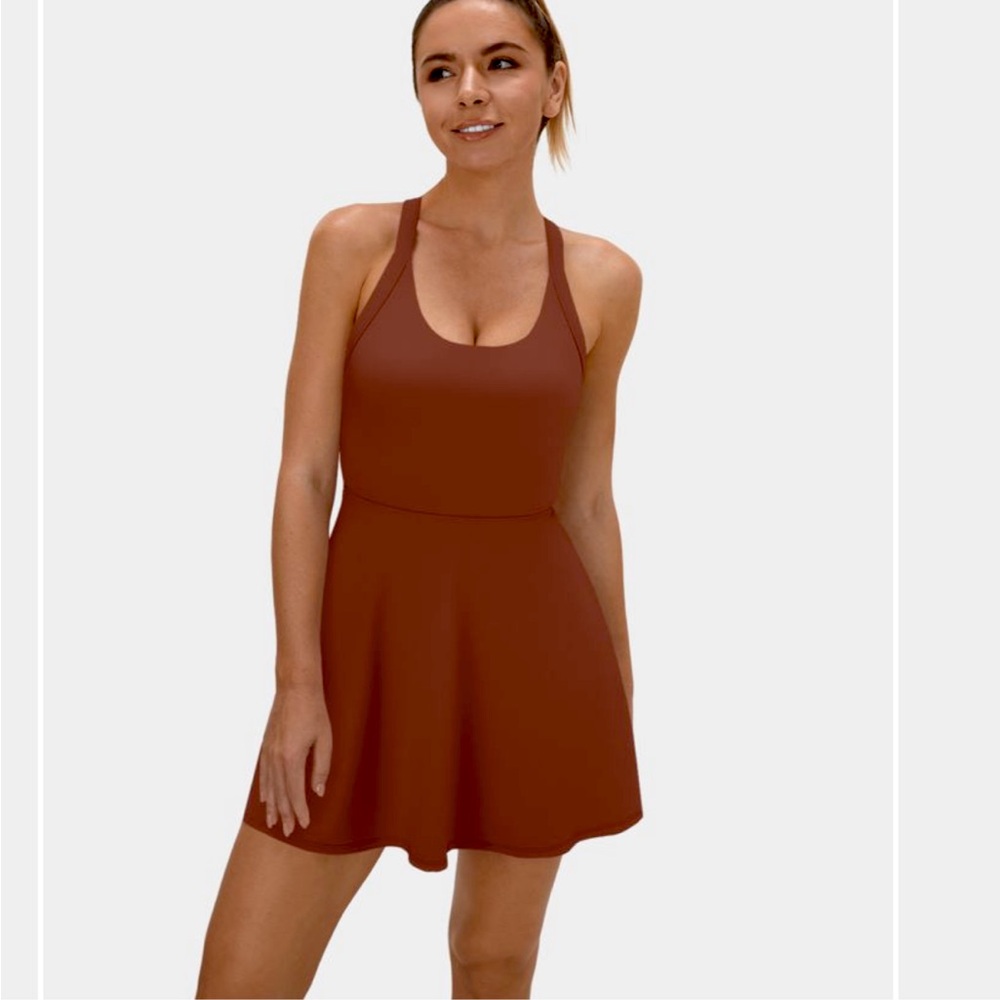 NWT Halara Easy Peasy Dress Size Medium Sequoia Color